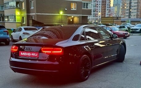 Audi A8, 2013 год, 1 420 000 рублей, 28 фотография