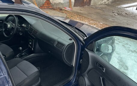 Volkswagen Golf IV, 2002 год, 170 000 рублей, 12 фотография