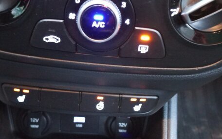 Hyundai Solaris II рестайлинг, 2022 год, 1 600 000 рублей, 4 фотография