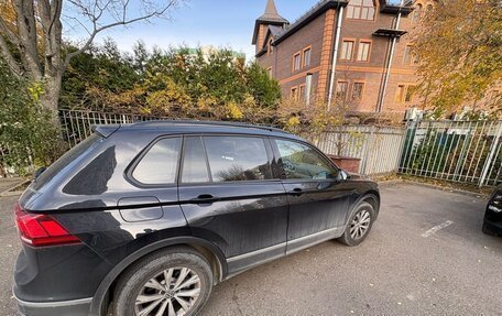 Volkswagen Tiguan II, 2021 год, 2 500 000 рублей, 4 фотография