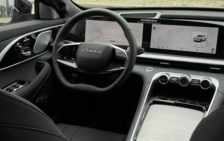 CheryExeed TXL, 2024 год, 3 900 000 рублей, 13 фотография