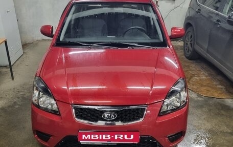 KIA Rio II, 2010 год, 730 000 рублей, 1 фотография