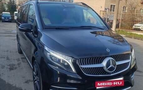 Mercedes-Benz V-Класс, 2022 год, 8 500 000 рублей, 3 фотография