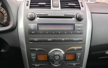 Toyota Corolla, 2011 год, 818 000 рублей, 10 фотография