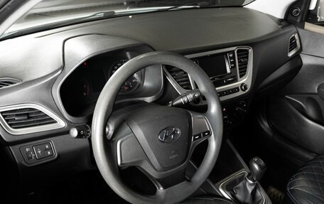 Hyundai Solaris II рестайлинг, 2019 год, 1 074 658 рублей, 3 фотография