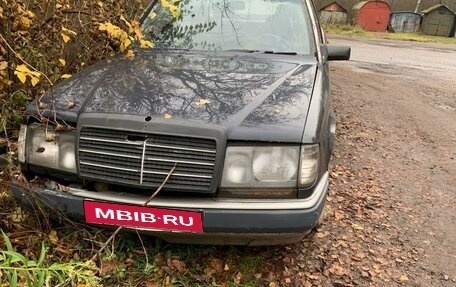 Mercedes-Benz W124, 1985 год, 130 000 рублей, 2 фотография