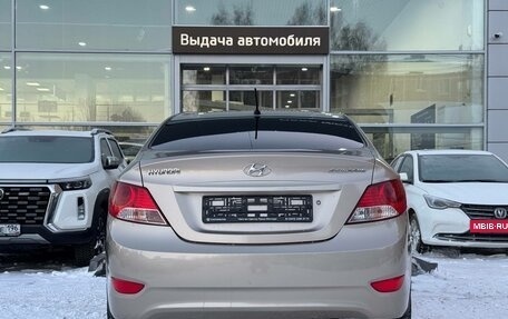 Hyundai Solaris II рестайлинг, 2011 год, 720 000 рублей, 4 фотография