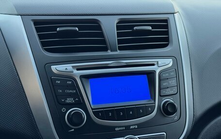 Hyundai Solaris II рестайлинг, 2011 год, 720 000 рублей, 14 фотография