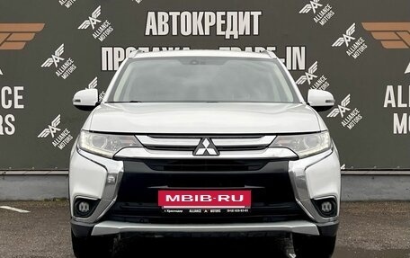 Mitsubishi Outlander III рестайлинг 3, 2017 год, 1 765 000 рублей, 2 фотография