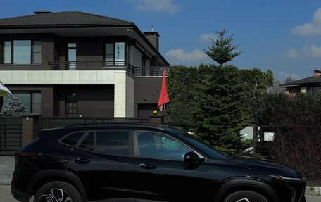 Chevrolet Trax, 2024 год, 2 430 000 рублей, 2 фотография