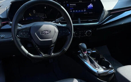 Chevrolet Trax, 2024 год, 2 430 000 рублей, 9 фотография