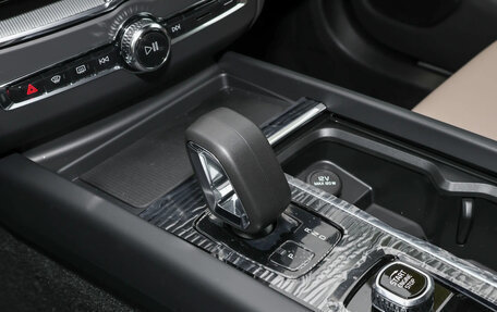 Volvo XC60 II, 2025 год, 5 385 000 рублей, 21 фотография