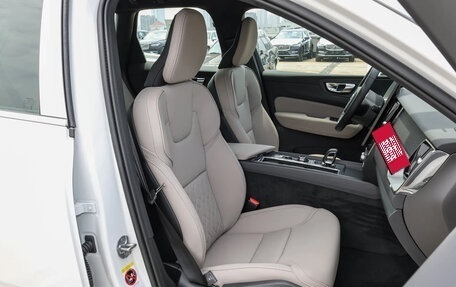 Volvo XC60 II, 2025 год, 5 385 000 рублей, 24 фотография