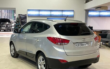Hyundai ix35 I рестайлинг, 2010 год, 829 000 рублей, 6 фотография