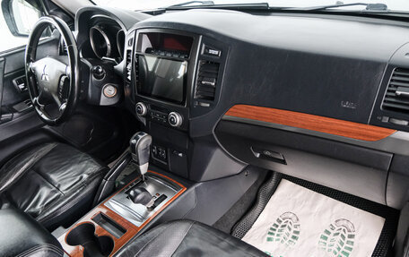 Mitsubishi Pajero IV, 2006 год, 1 549 000 рублей, 12 фотография