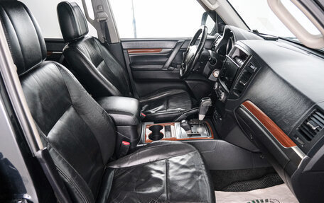 Mitsubishi Pajero IV, 2006 год, 1 549 000 рублей, 13 фотография