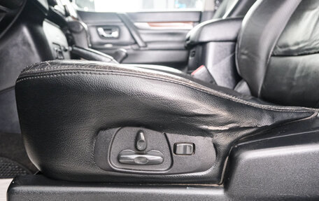 Mitsubishi Pajero IV, 2006 год, 1 549 000 рублей, 21 фотография