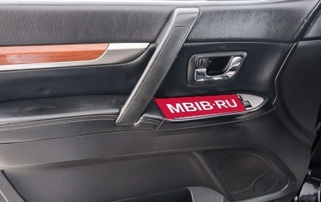 Mitsubishi Pajero IV, 2006 год, 1 549 000 рублей, 22 фотография