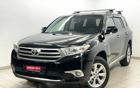 Toyota Highlander III, 2012 год, 2 050 000 рублей, 1 фотография