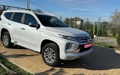 Mitsubishi Pajero Sport III рестайлинг, 2020 год, 4 300 000 рублей, 1 фотография