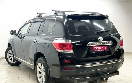 Toyota Highlander III, 2012 год, 2 050 000 рублей, 6 фотография