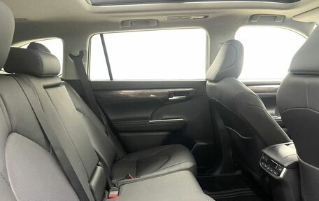 Toyota Highlander, 2025 год, 6 250 000 рублей, 13 фотография