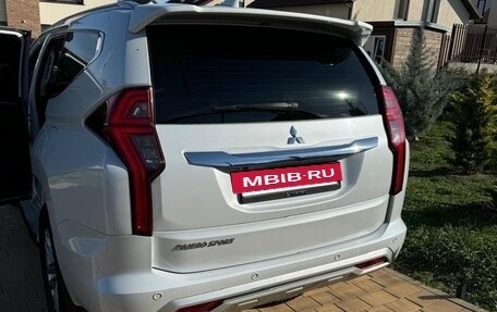 Mitsubishi Pajero Sport III рестайлинг, 2020 год, 4 300 000 рублей, 3 фотография