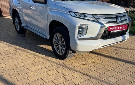 Mitsubishi Pajero Sport III рестайлинг, 2020 год, 4 300 000 рублей, 7 фотография