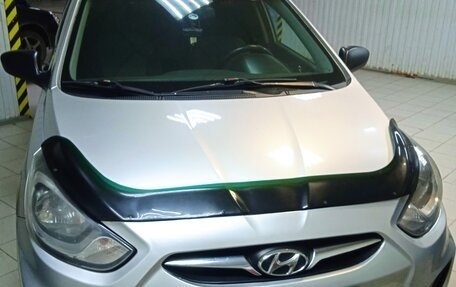 Hyundai Solaris II рестайлинг, 2013 год, 650 000 рублей, 5 фотография