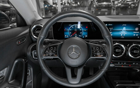 Mercedes-Benz CLA, 2020 год, 2 940 000 рублей, 10 фотография