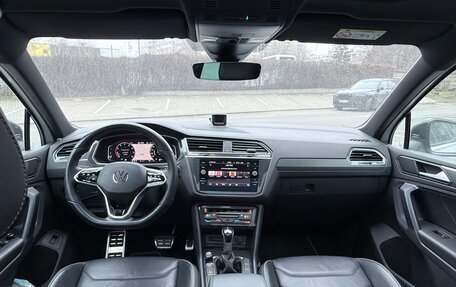 Volkswagen Tiguan II, 2021 год, 3 800 000 рублей, 17 фотография