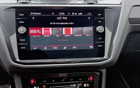 Volkswagen Tiguan II, 2021 год, 3 800 000 рублей, 24 фотография