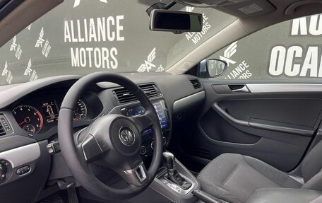 Volkswagen Jetta VI, 2012 год, 780 000 рублей, 11 фотография