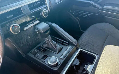 Toyota 4Runner, 2025 год, 6 700 000 рублей, 10 фотография