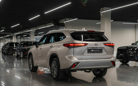 Toyota Highlander, 2025 год, 6 350 000 рублей, 5 фотография