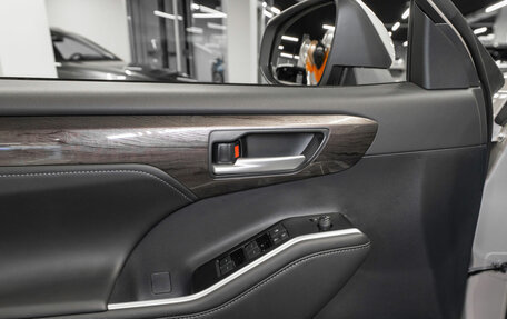 Toyota Highlander, 2025 год, 6 350 000 рублей, 22 фотография