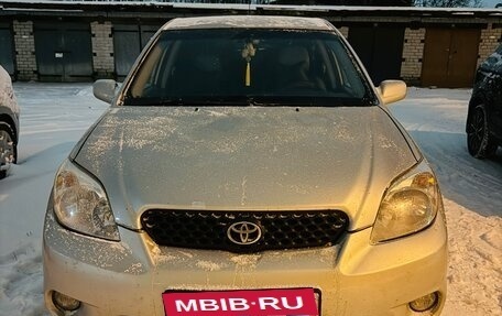 Toyota Matrix, 2002 год, 450 000 рублей, 2 фотография