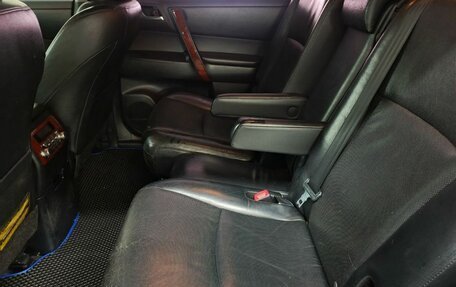 Toyota Highlander III, 2011 год, 1 750 000 рублей, 17 фотография