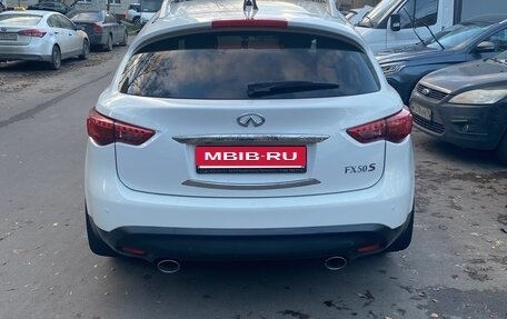 Infiniti FX II, 2010 год, 2 700 000 рублей, 3 фотография