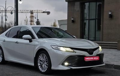Toyota Camry, 2019 год, 2 500 000 рублей, 1 фотография