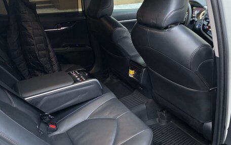 Toyota Camry, 2019 год, 2 500 000 рублей, 6 фотография