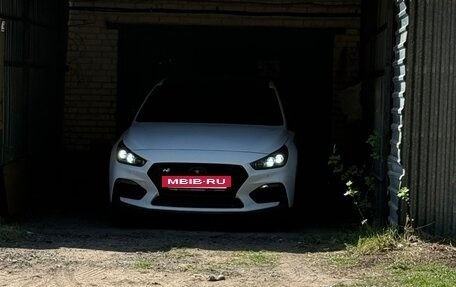 Hyundai i30 N, 2019 год, 2 000 000 рублей, 2 фотография