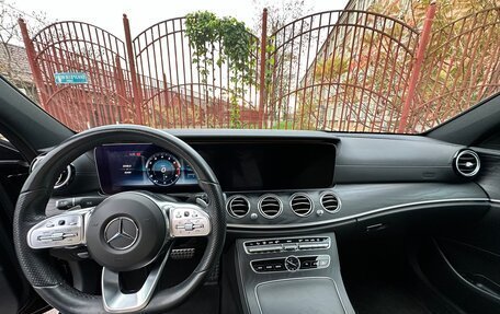 Mercedes-Benz E-Класс, 2018 год, 3 700 000 рублей, 3 фотография