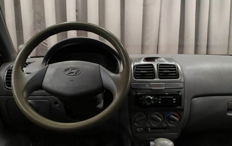 Hyundai Accent II, 2005 год, 389 888 рублей, 8 фотография