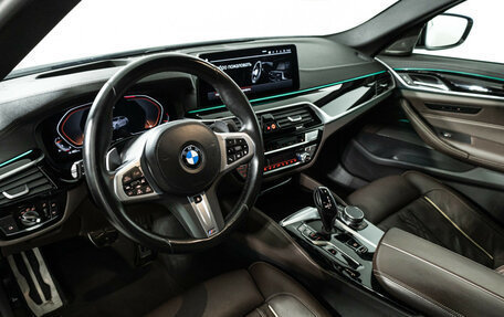 BMW 5 серия, 2022 год, 6 500 000 рублей, 10 фотография