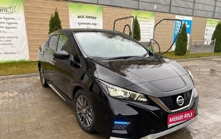 Nissan Leaf II, 2019 год, 1 750 000 рублей, 1 фотография