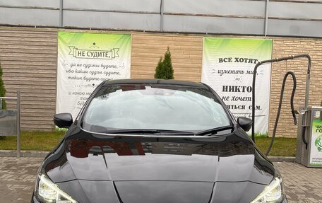 Nissan Leaf II, 2019 год, 1 750 000 рублей, 2 фотография