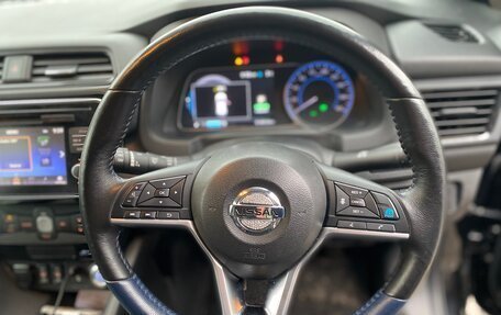 Nissan Leaf II, 2019 год, 1 750 000 рублей, 12 фотография