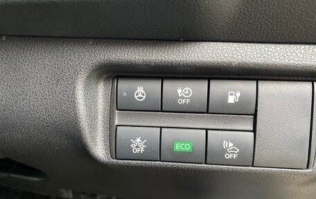 Nissan Leaf II, 2019 год, 1 750 000 рублей, 11 фотография