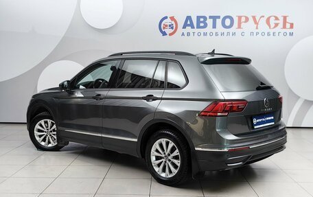 Volkswagen Tiguan II, 2021 год, 2 899 000 рублей, 2 фотография